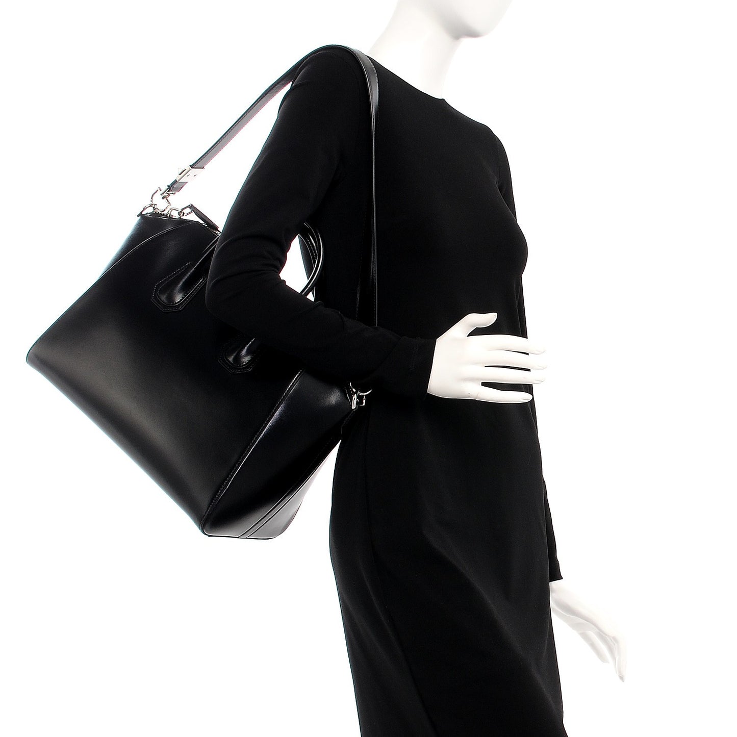 Shiny Lord Calfskin Medium Antigona Black