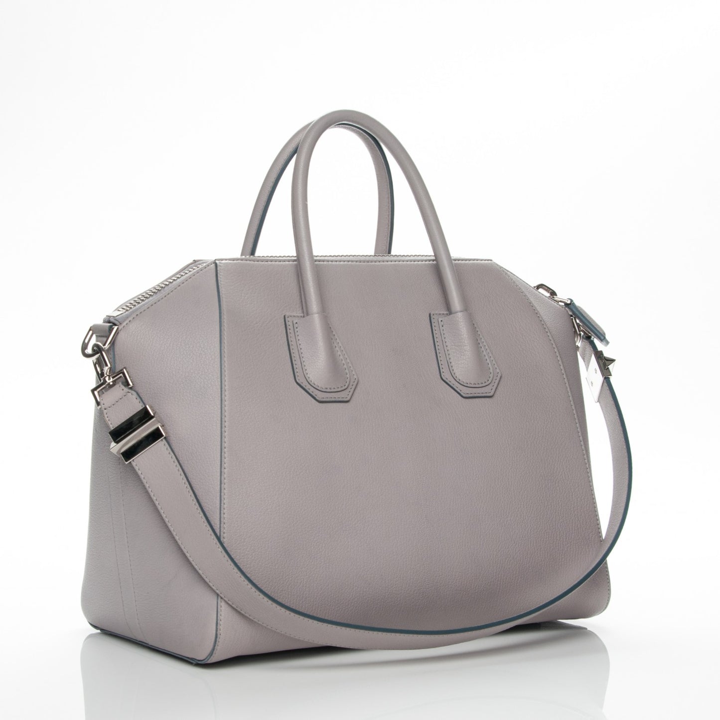 Sugar Goatskin Medium Antigona Pearl Grey