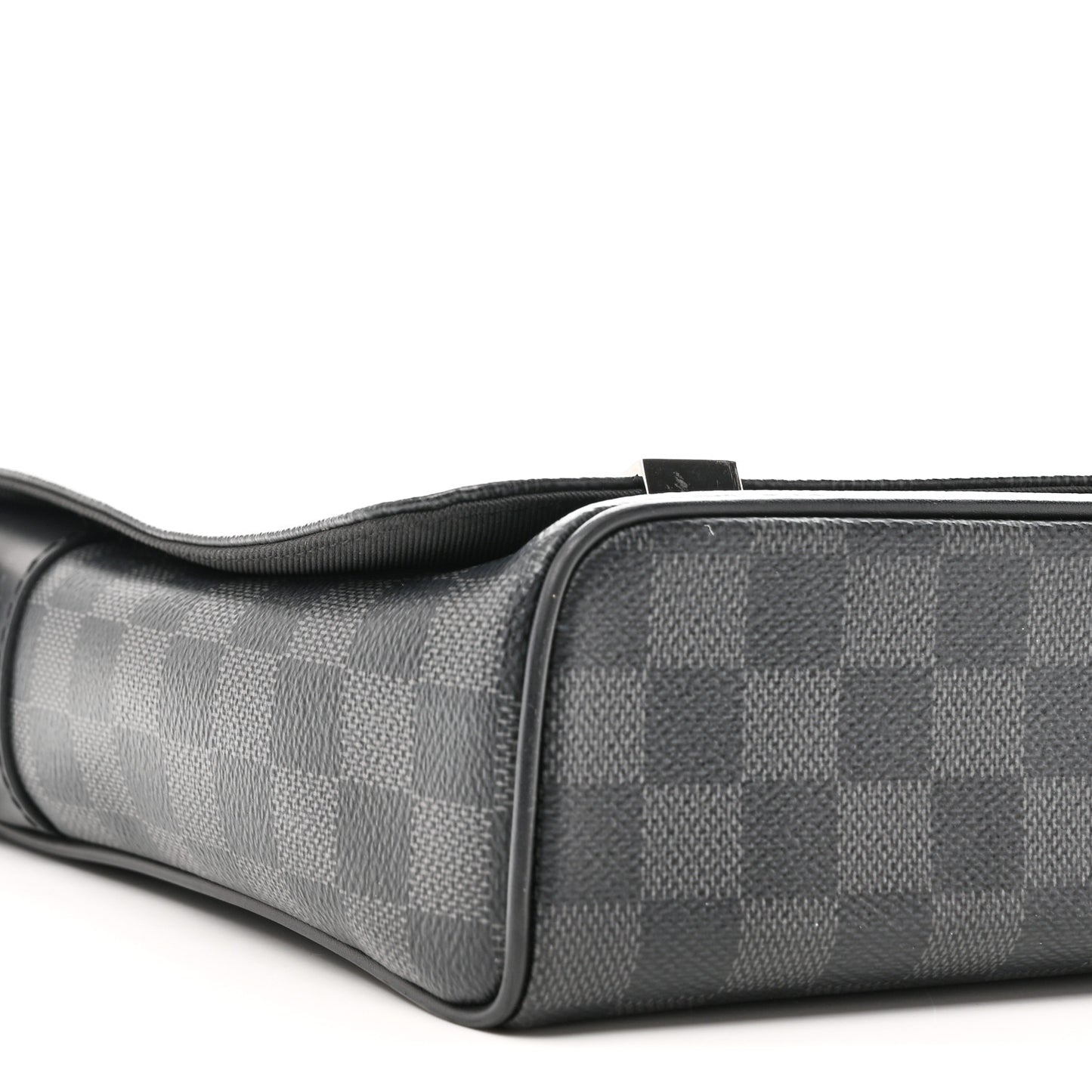 Damier Graphite District PM