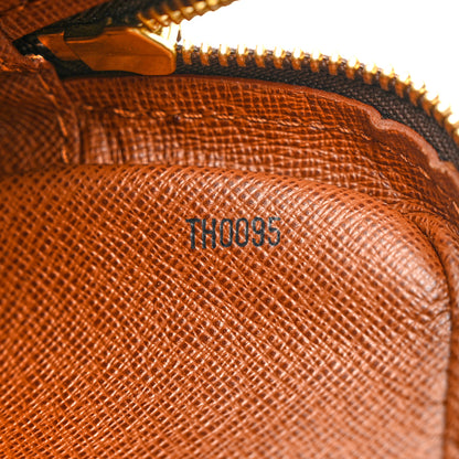Louis Vuitton Monogram Danube 21 7 of 10