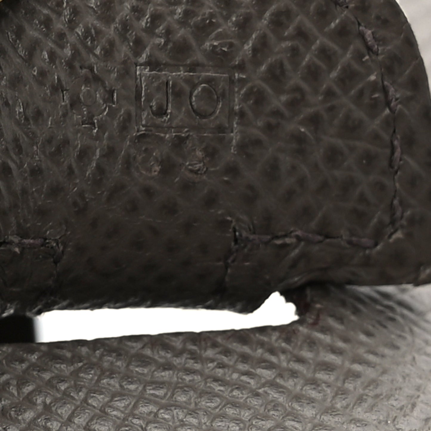 Epsom Evelyne III PM Etain