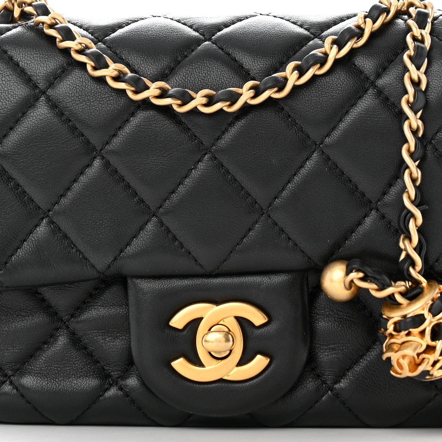 Lambskin Quilted Mini Pearl Crush Flap Black