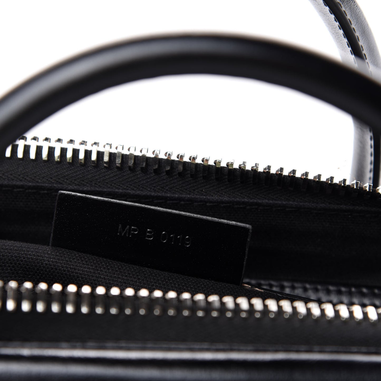 Shiny Lord Calfskin Medium Antigona Black