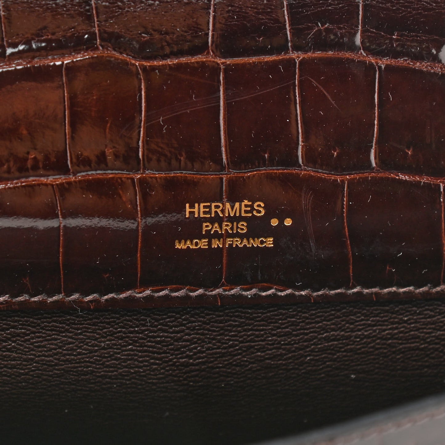 Shiny Niloticus Crocodile Kelly Cut Pochette Havane