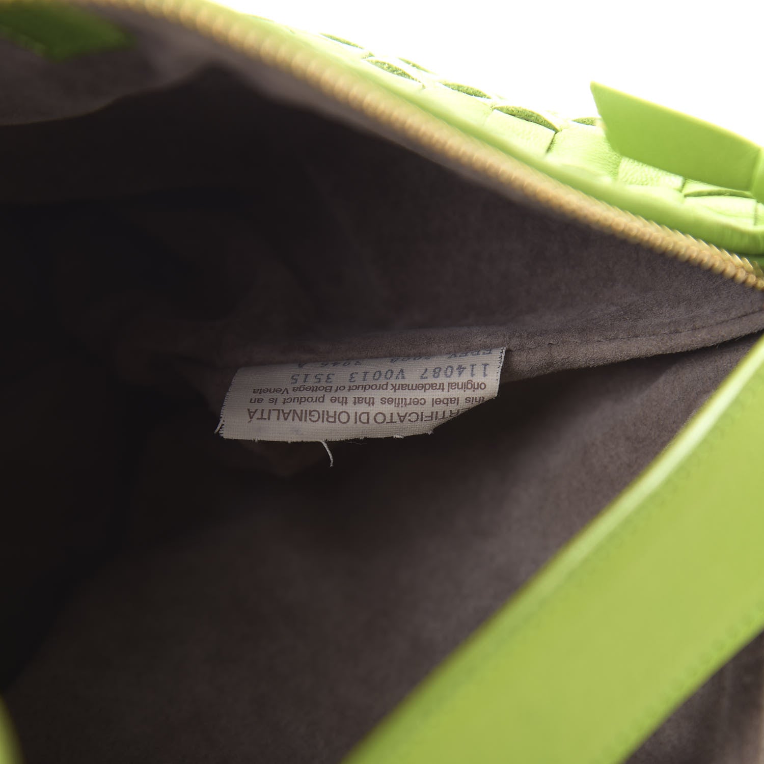 Bottega Veneta Nappa Intrecciato Large Cosmetic Case Mela 7 of 7