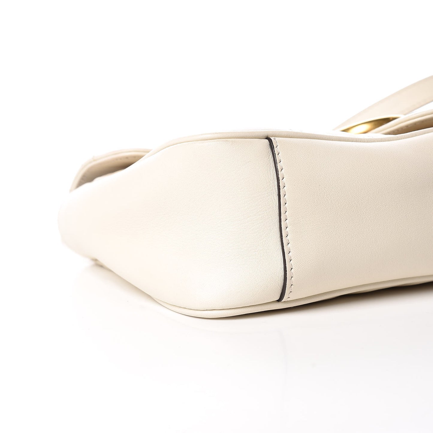 Calfskin Matelasse Small GG Marmont Shoulder Bag White