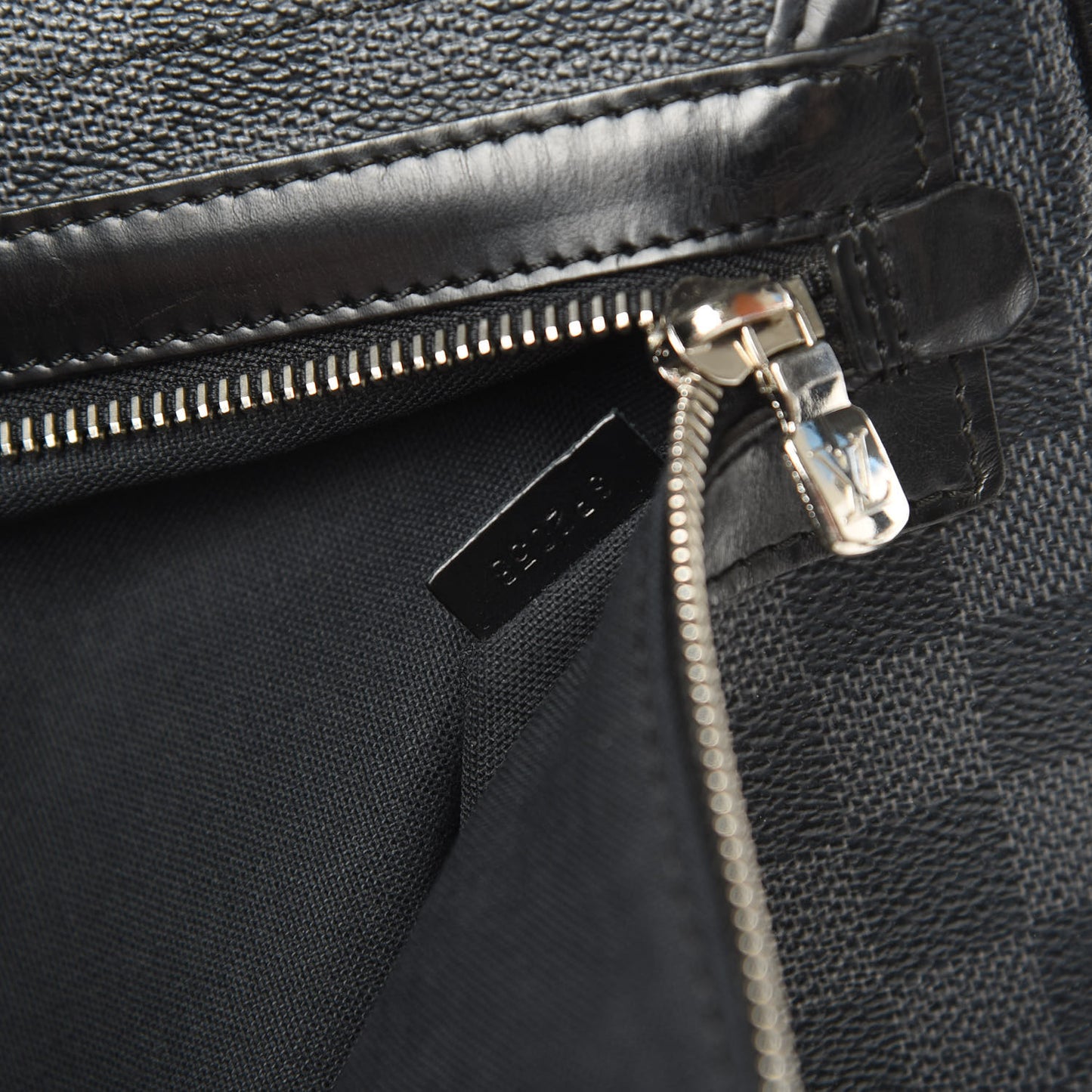 Damier Graphite Daniel GM