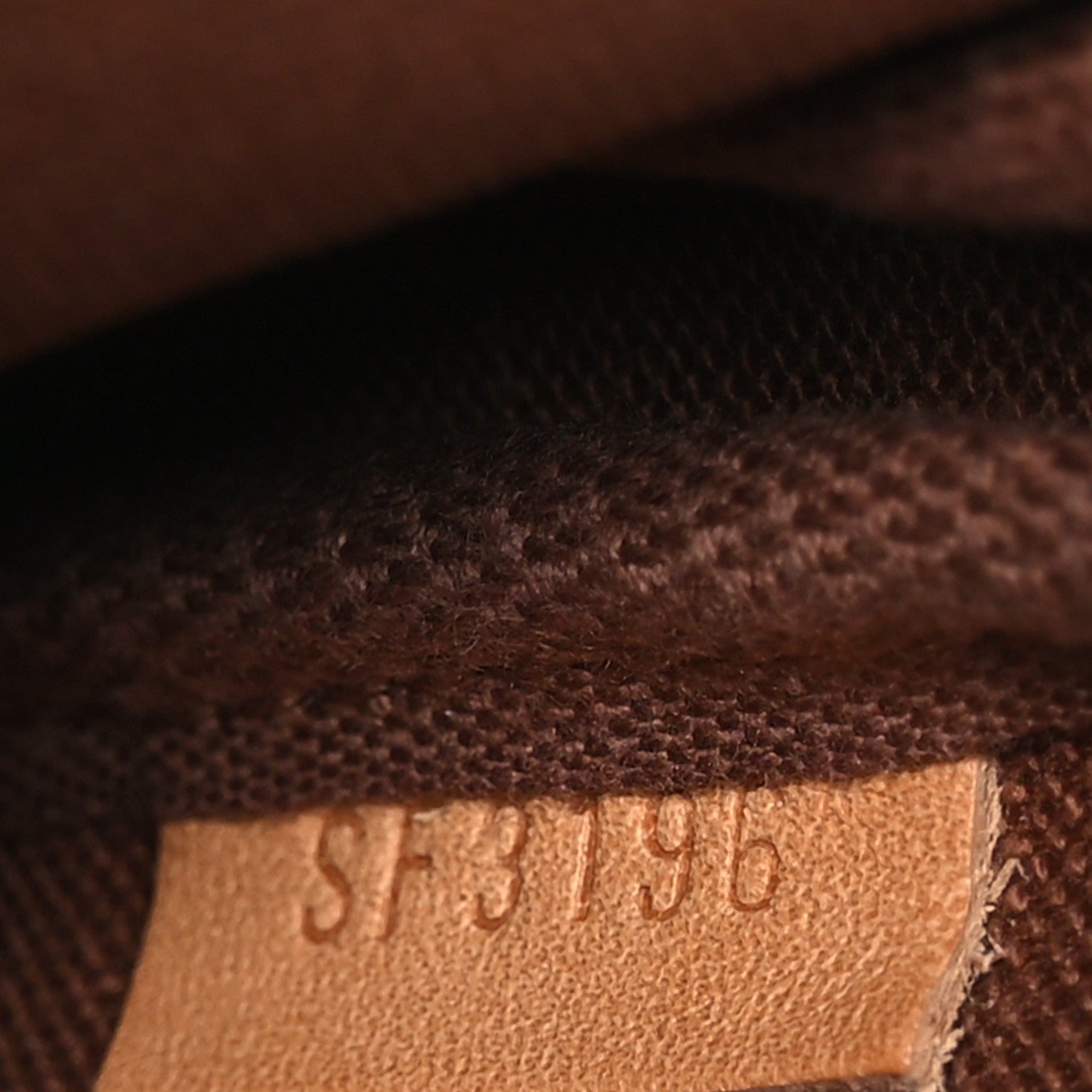 Louis Vuitton Monogram 2016 Christmas Animation Mini Pochette Accessories Rose Ballerine 7 of 7