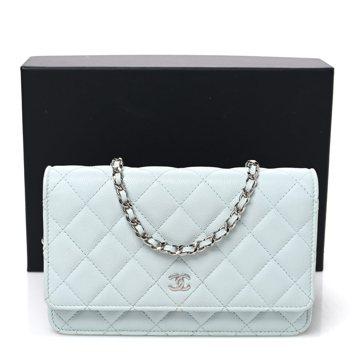 Caviar Quilted Wallet on Chain WOC Light Blue