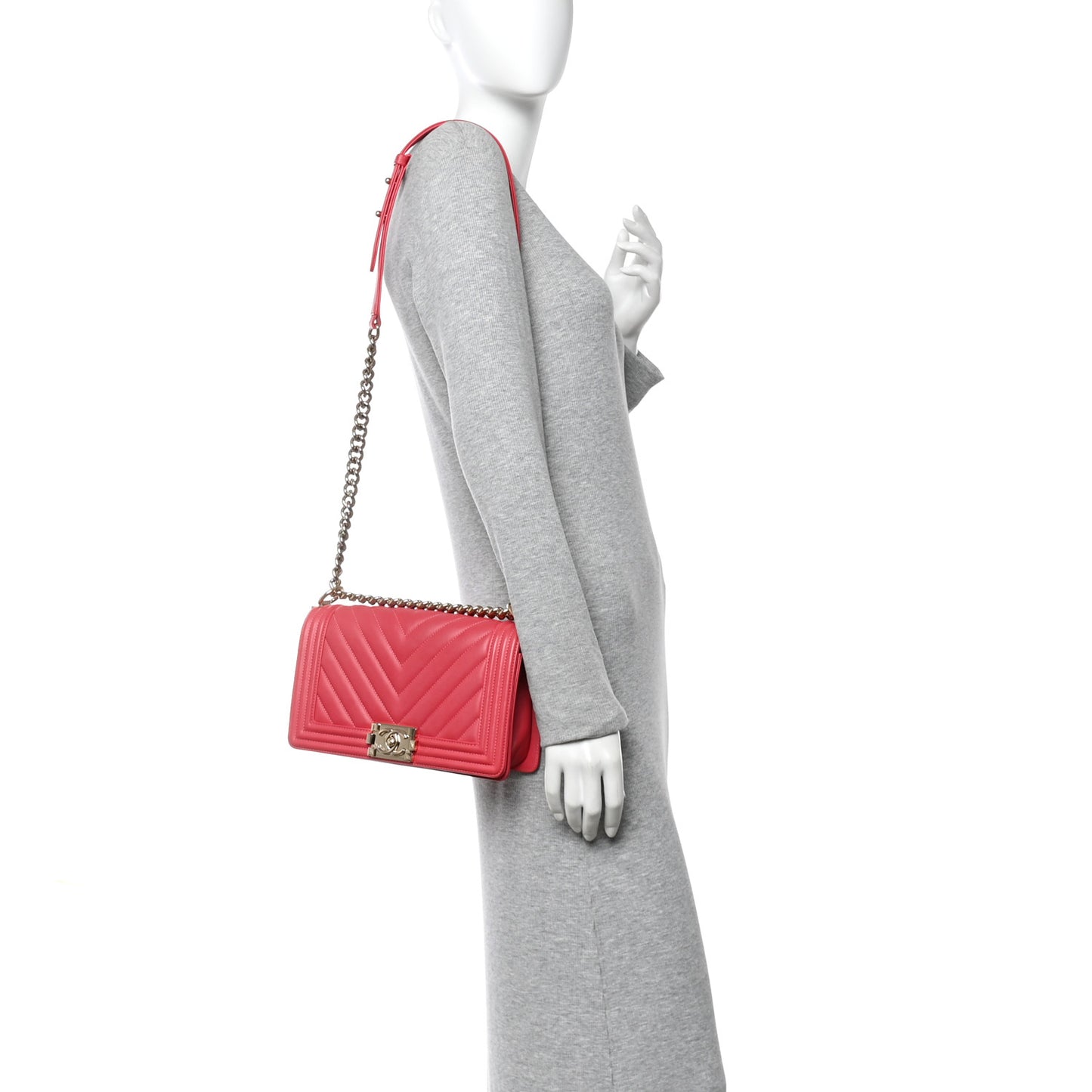 Lambskin Chevron Quilted Medium Boy Flap Pink