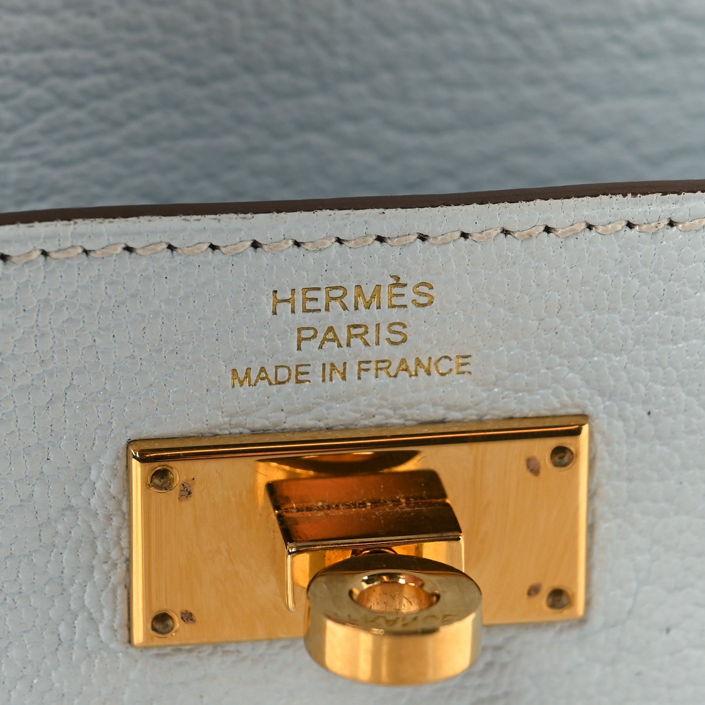 Chevre Mysore Kelly Pocket Compact Wallet Bleu Brume