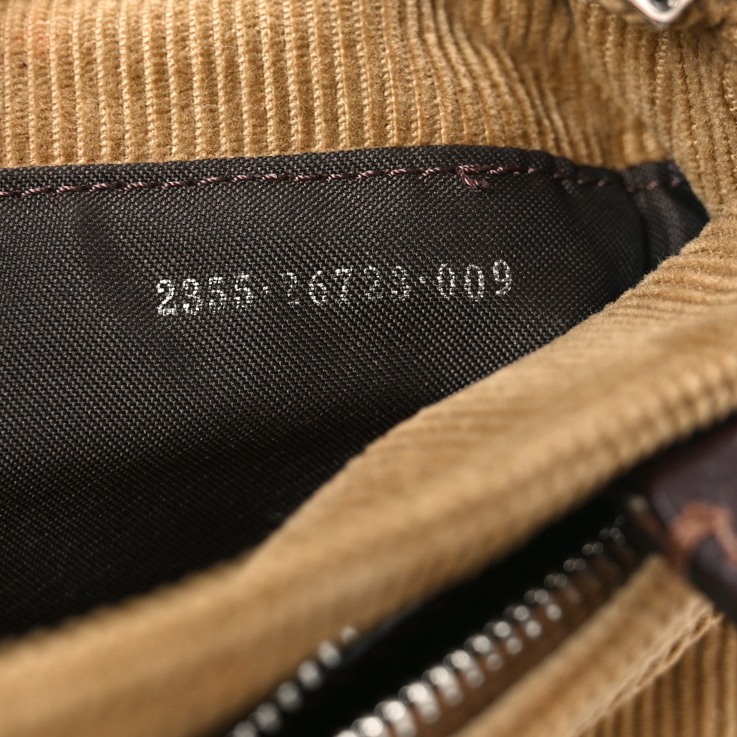 ショルダーバッグ FENDI Corduroy Shoulder Bag Beige Fendi Corduroy Baguette Small Shoulder Bag Beige 1812174