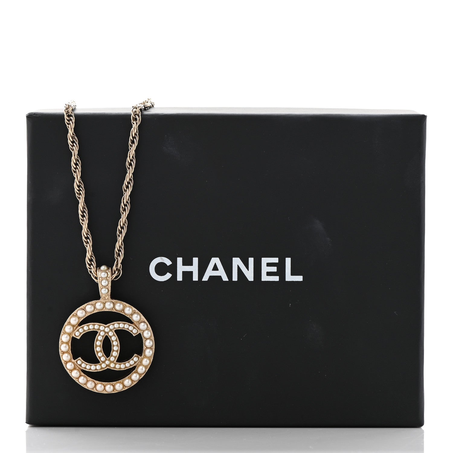 Chanel Pearl CC Round Pendant Necklace Gold 7 of 7