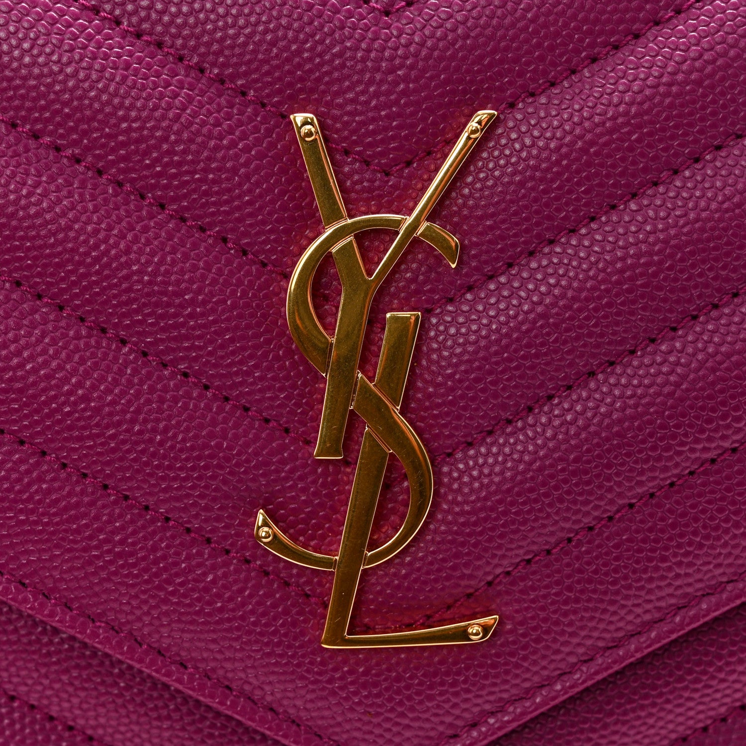 Saint Laurent Grain De Poudre Matelasse Chevron Monogram Chain