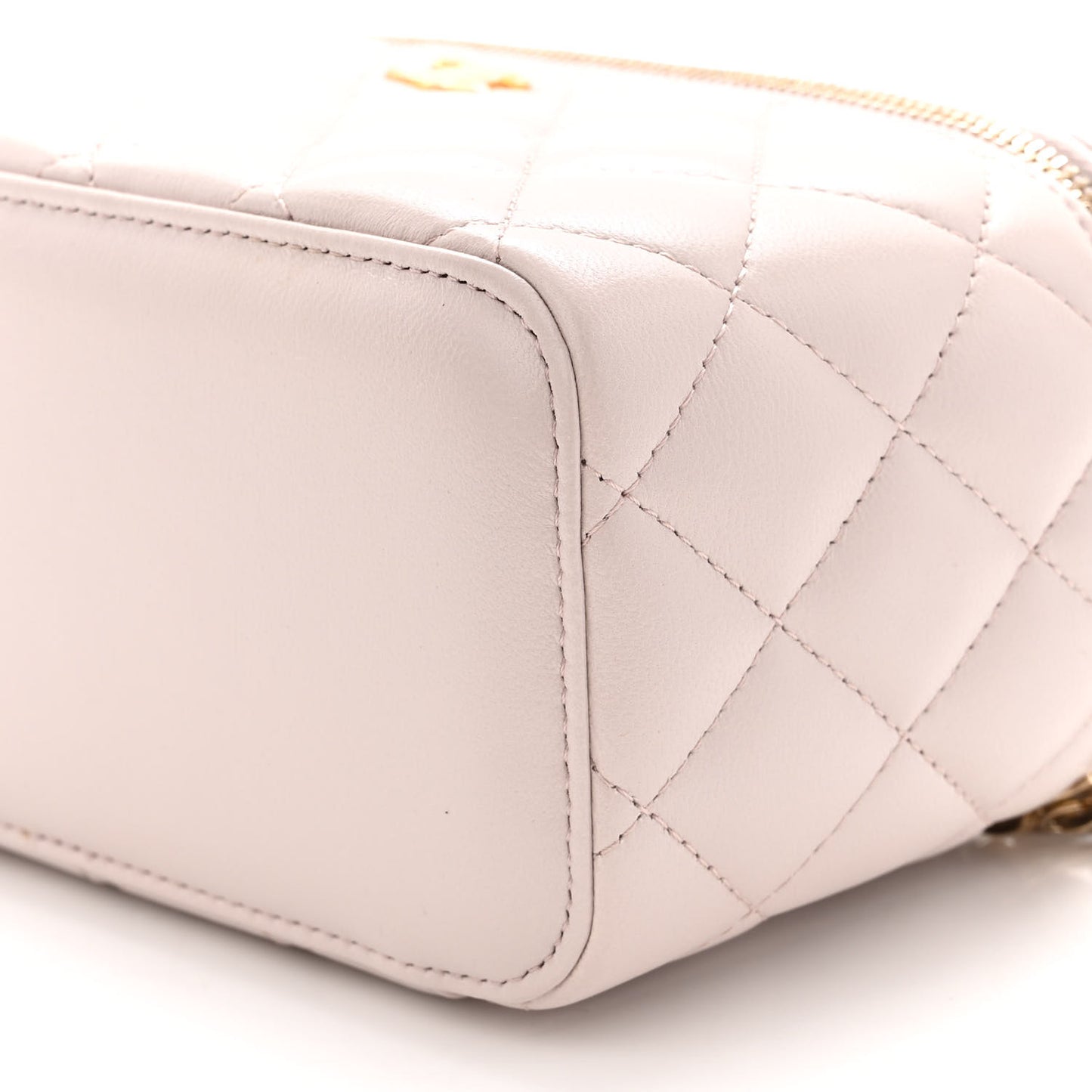 Lambskin Quilted Pearl Crush Small Vanity Case With Chain Light Purple