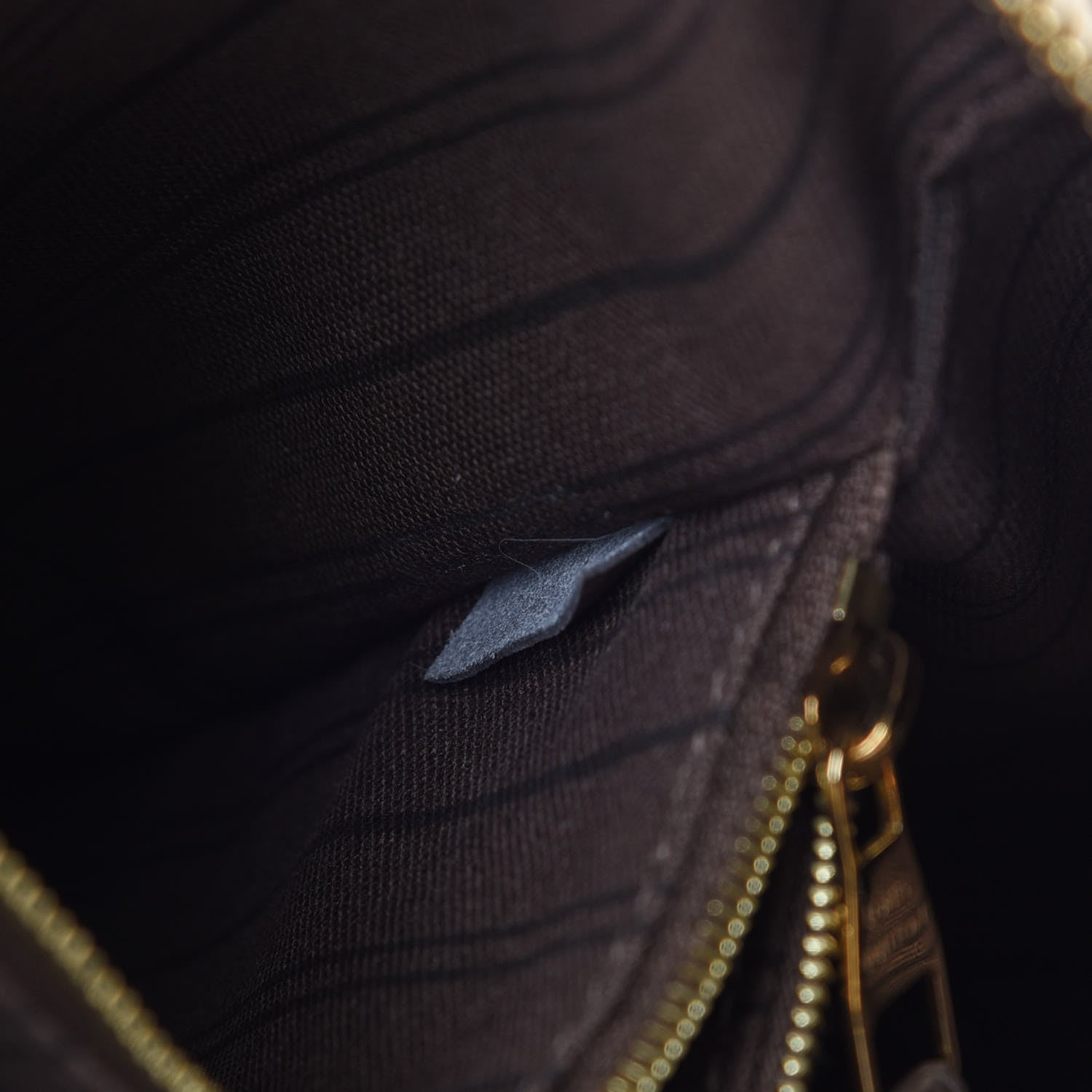 Louis Vuitton Empreinte Lumineuse PM Ombre 10 of 10