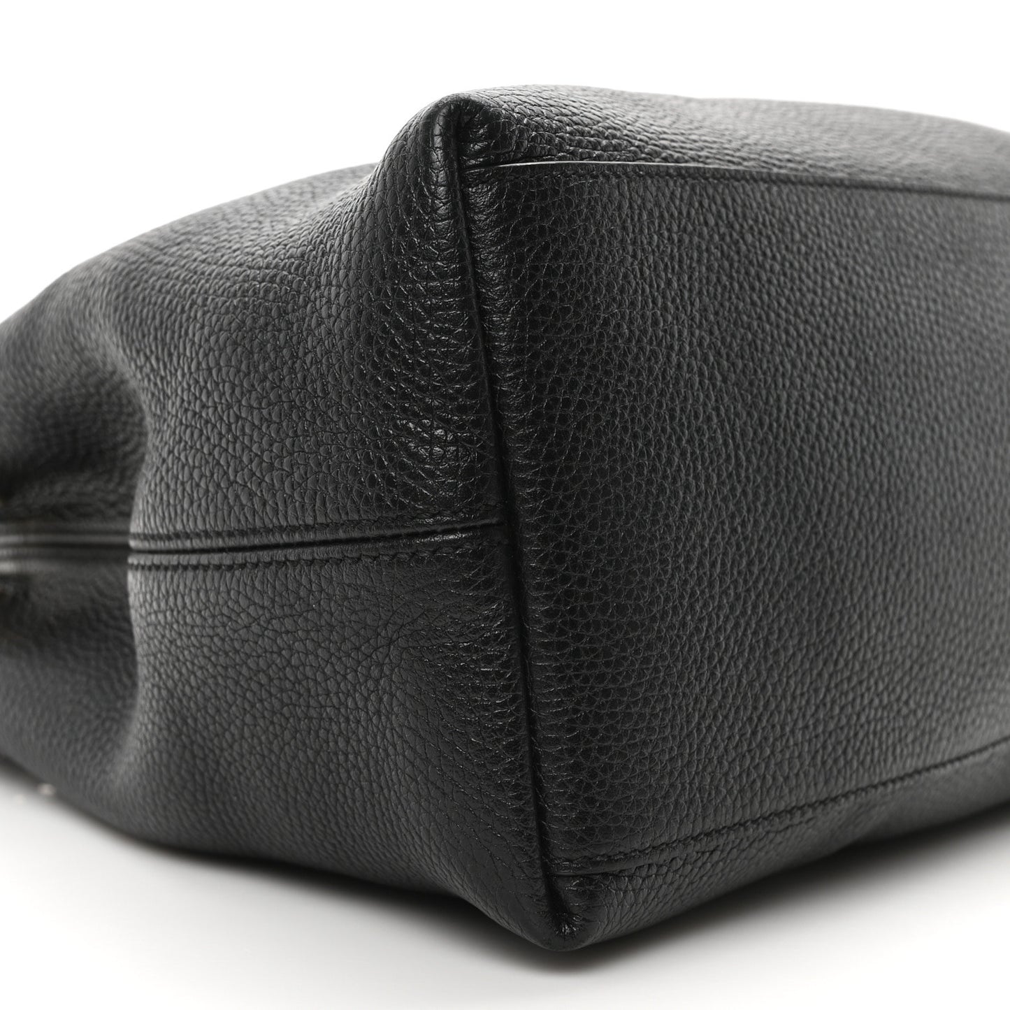 Pebbled Calfskin Medium Soho Chain Shoulder Bag Black