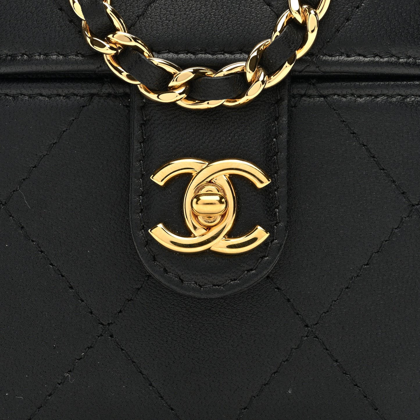Lambskin Quilted Vanity Clutch With Chain Black