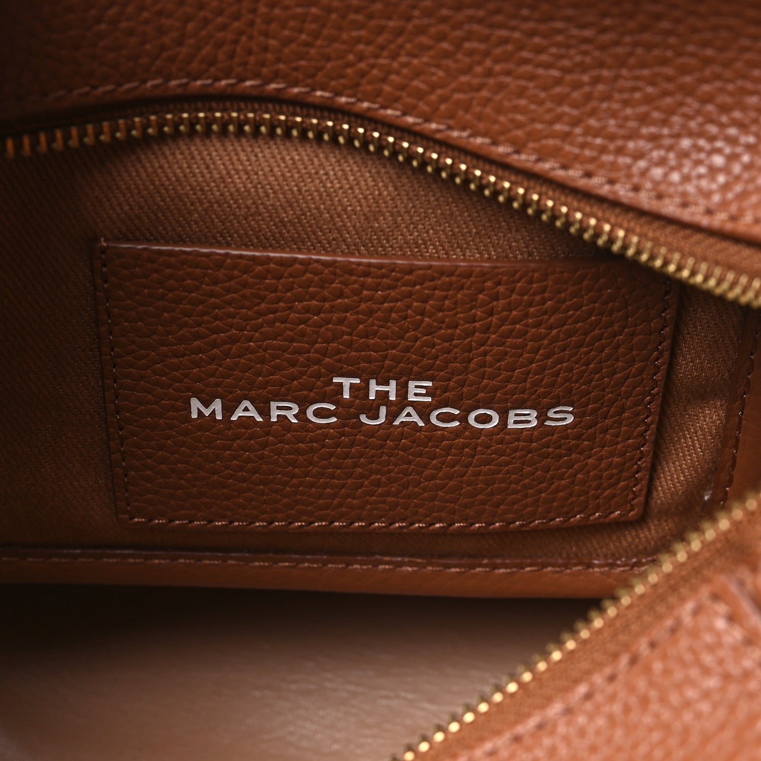 Marc Jacobs Grained Calfskin Small The Tote Bag Argan Oil 6 of 9