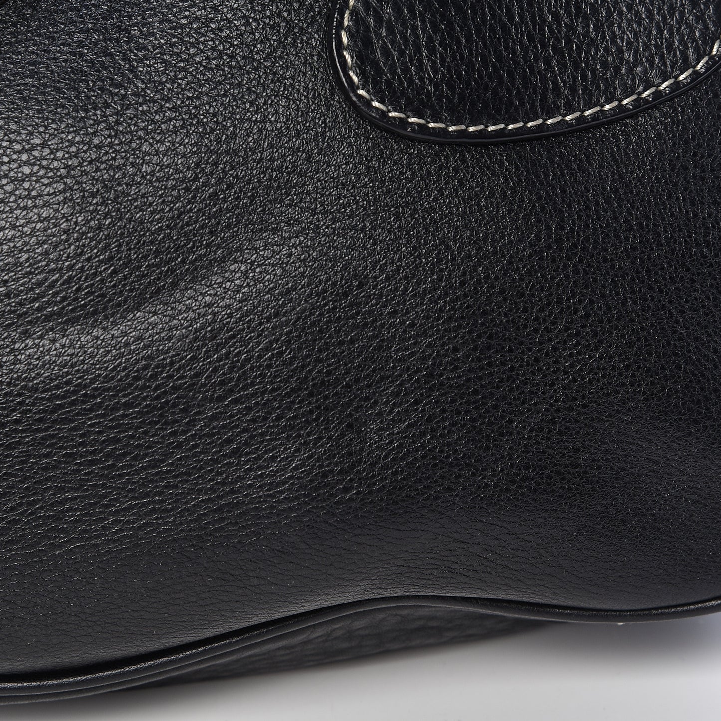 Vitello Daino Box Shoulder Bag Black