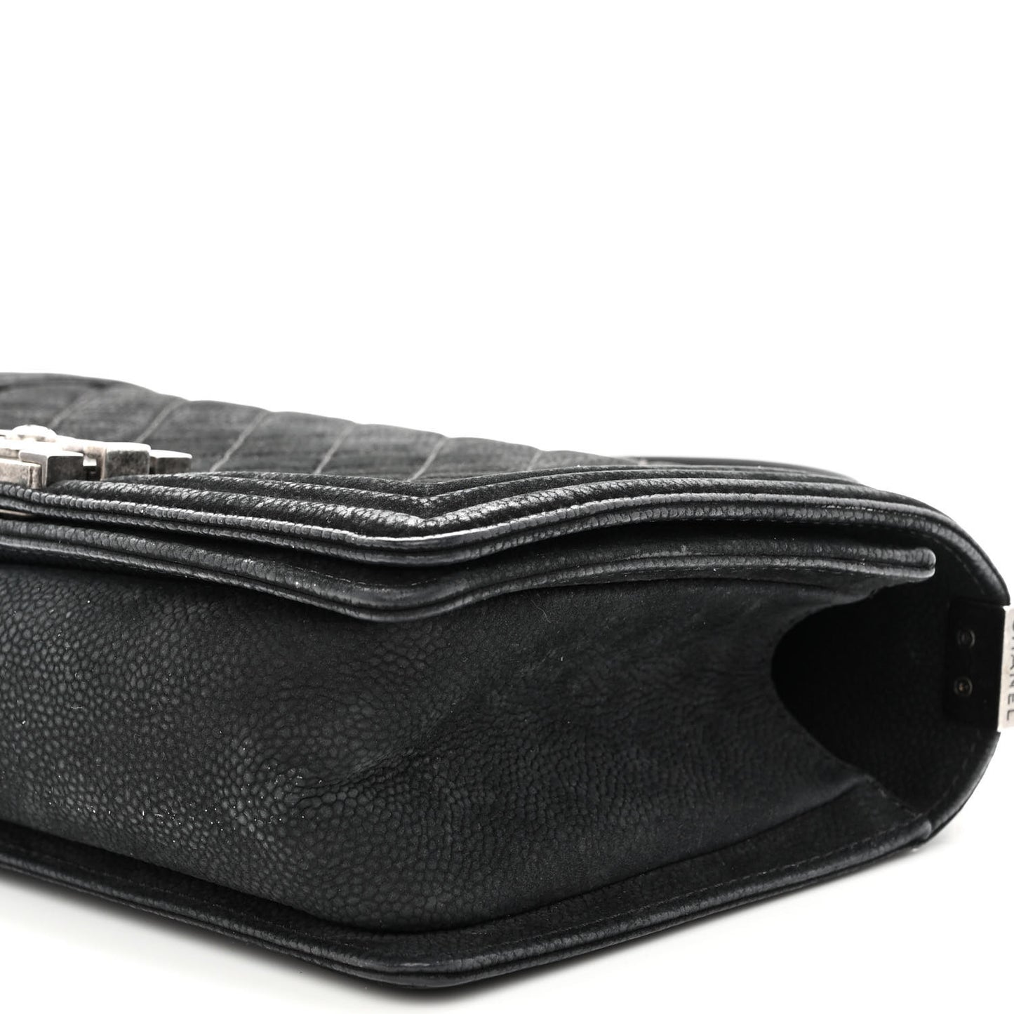 Iridescent Caviar Quilted Medium Boy Flap Black