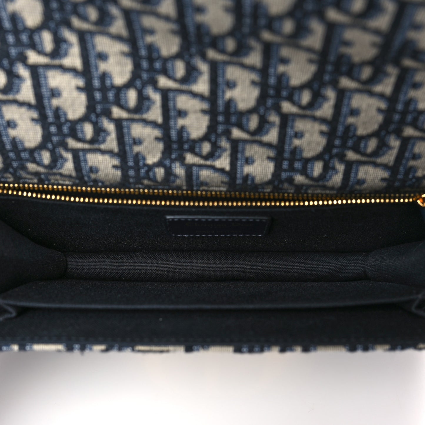Oblique 30 Montaigne Chain Flap Bag Blue