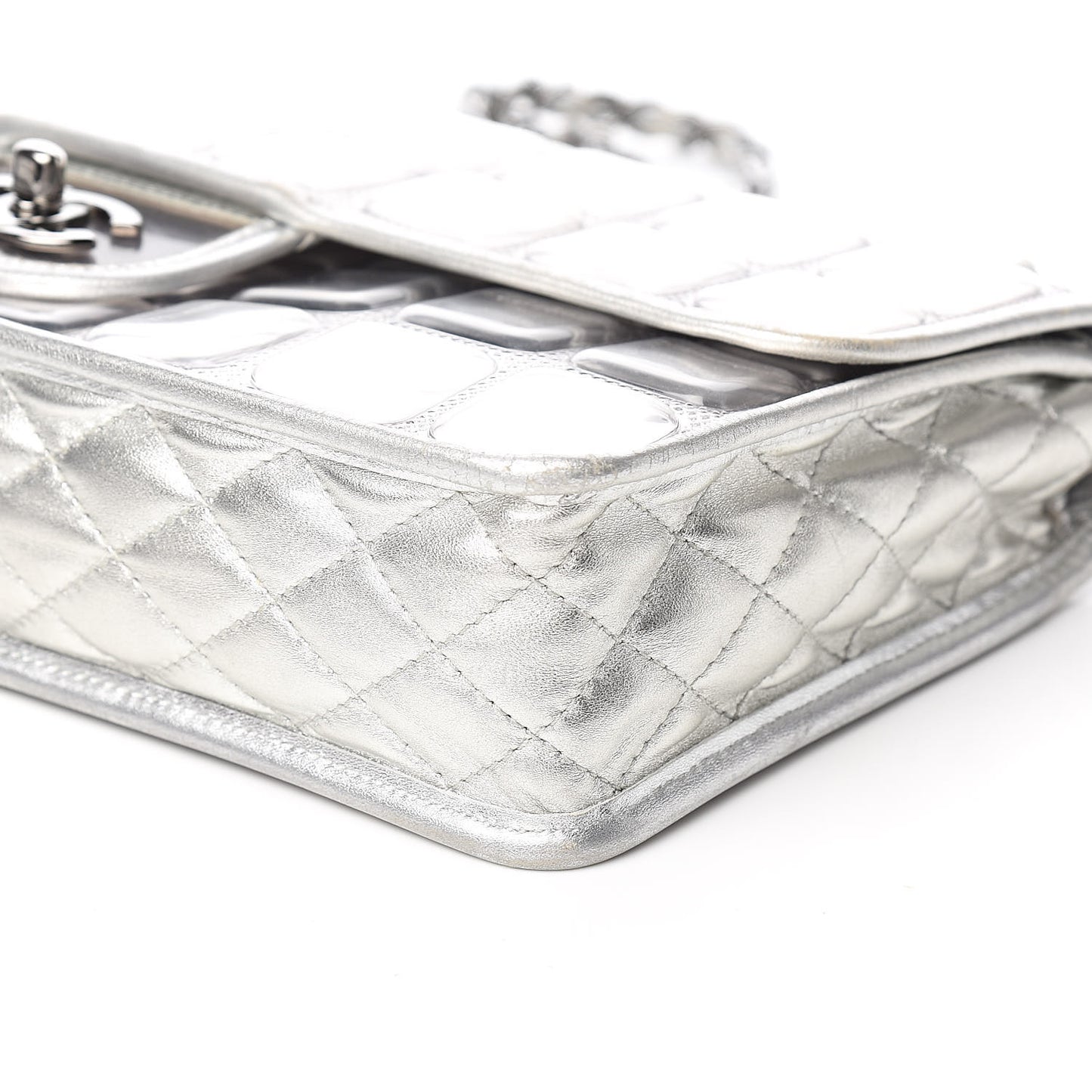 Vinyl Large Ice Cube Flap Silver