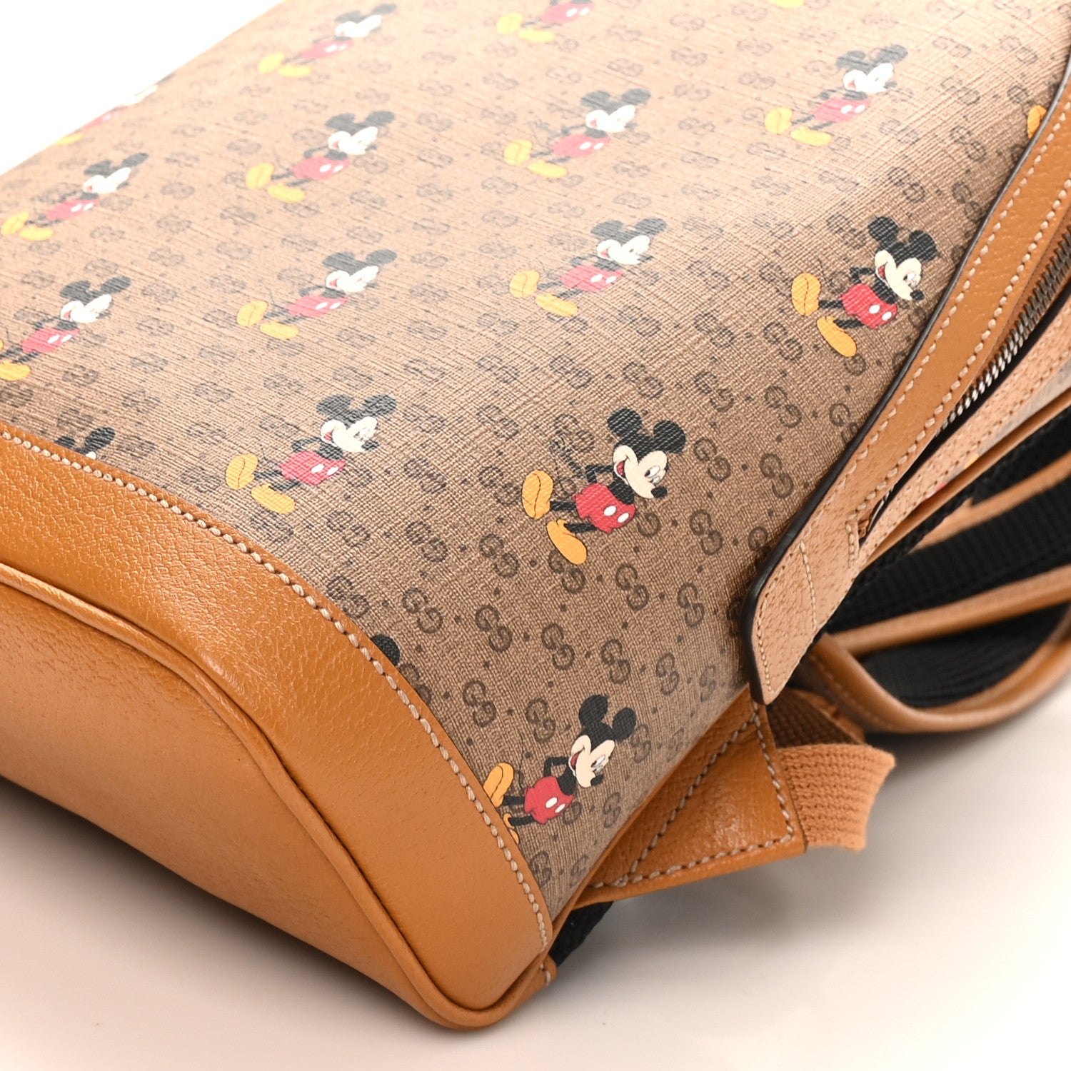 Gucci X DISNEY Mini Vintage GG Supreme Monogram Mickey Mouse Small Dome Backpack Beige Vintage Sun Oil 10 of 10