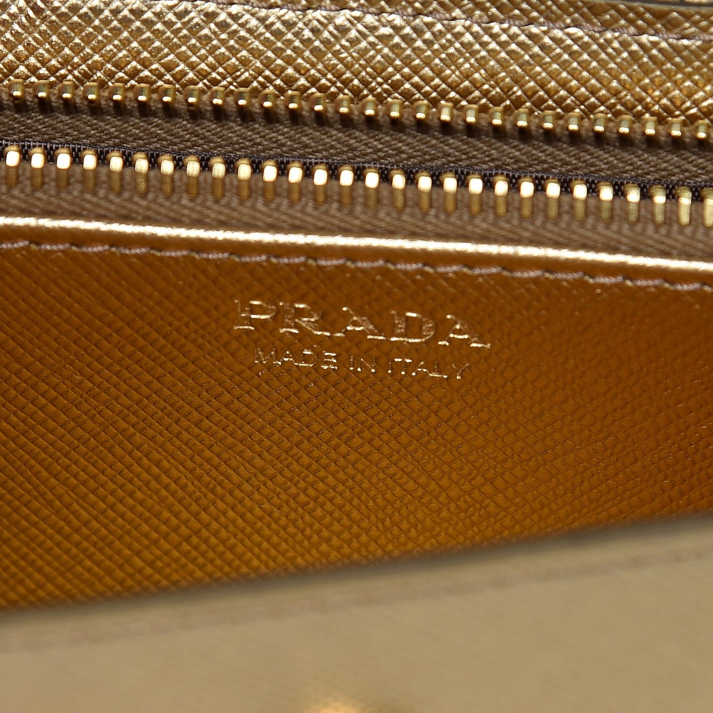 Saffiano Metal Crossbody Wristlet iPhone Case Platino