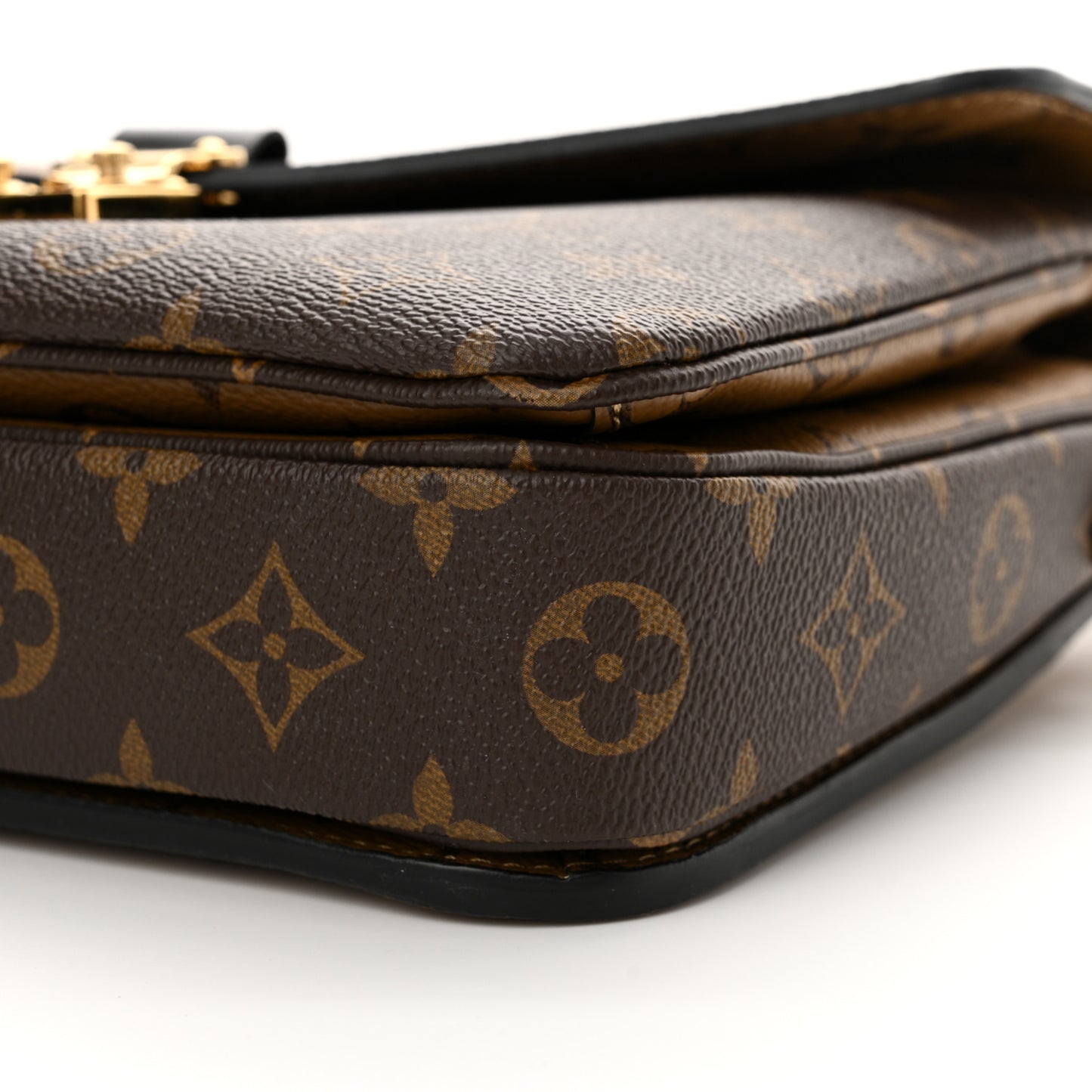 Reverse Monogram Pochette Metis