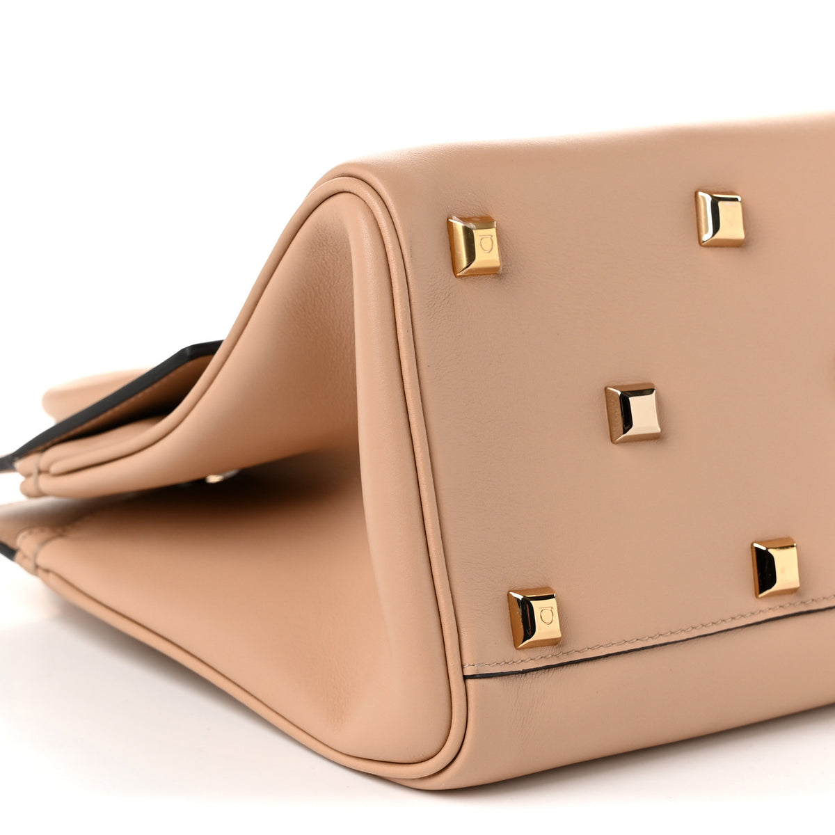 Calfskin Medium Studio Bag Daino