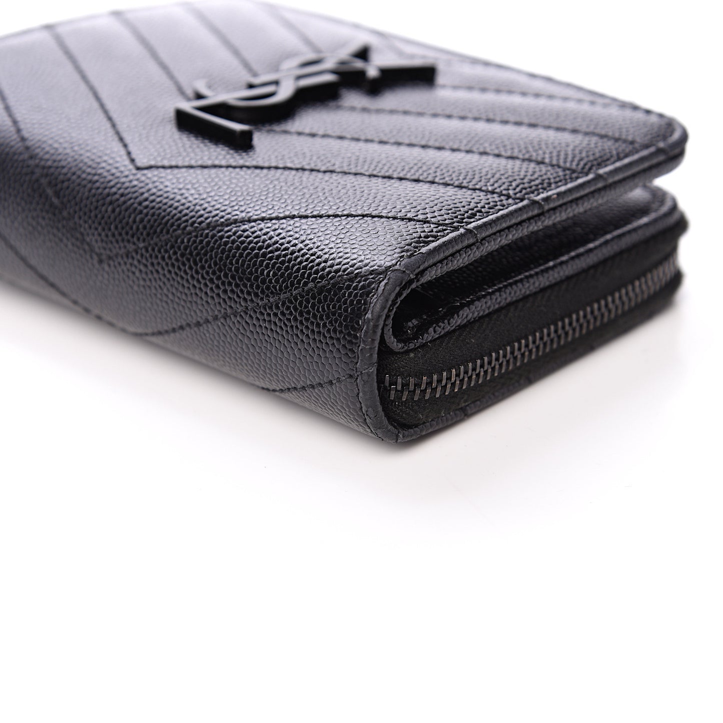 Grain De Poudre Matelasse Chevron Monogram Compact Zip Around Wallet Black