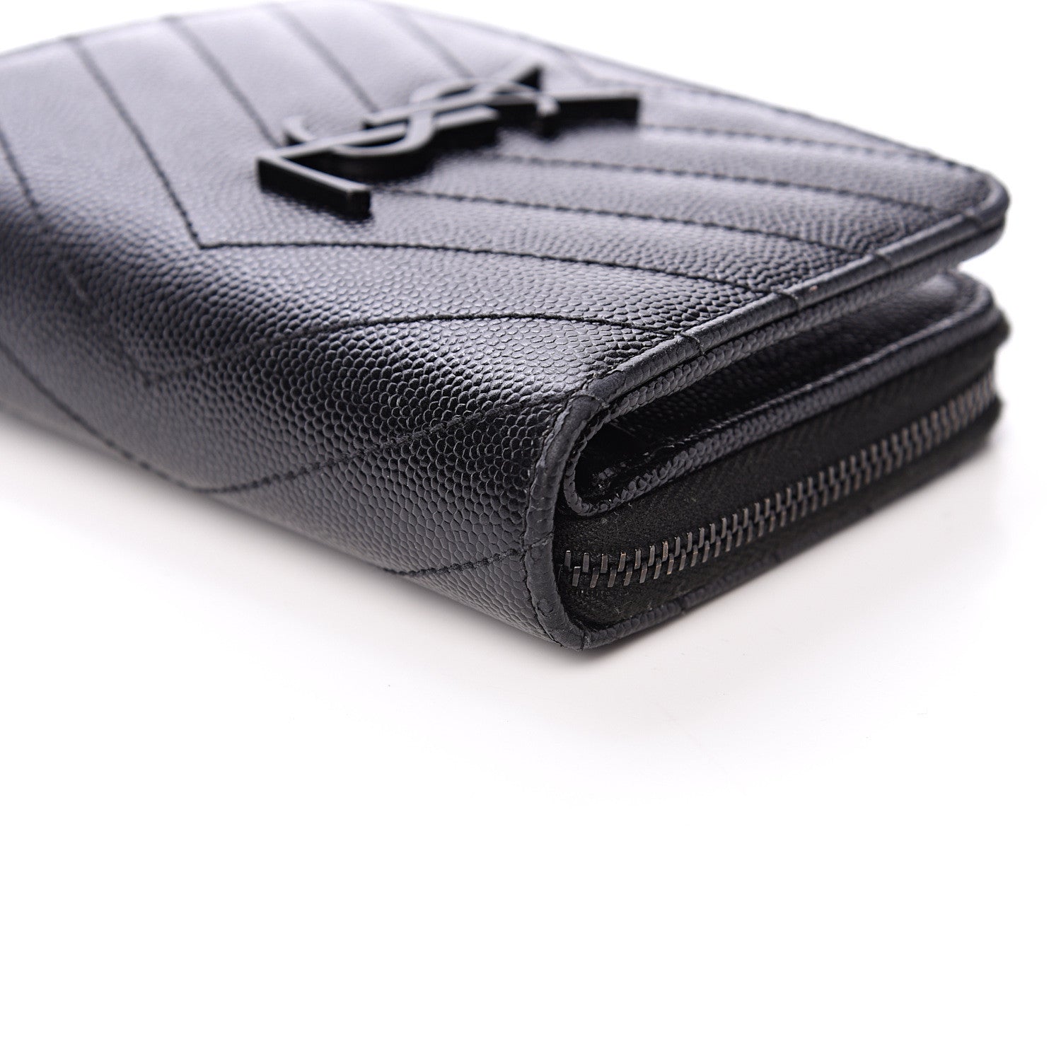 Saint Laurent Grain De Poudre Matelasse Chevron Monogram Compact Zip Around Wallet Black 11 of 11