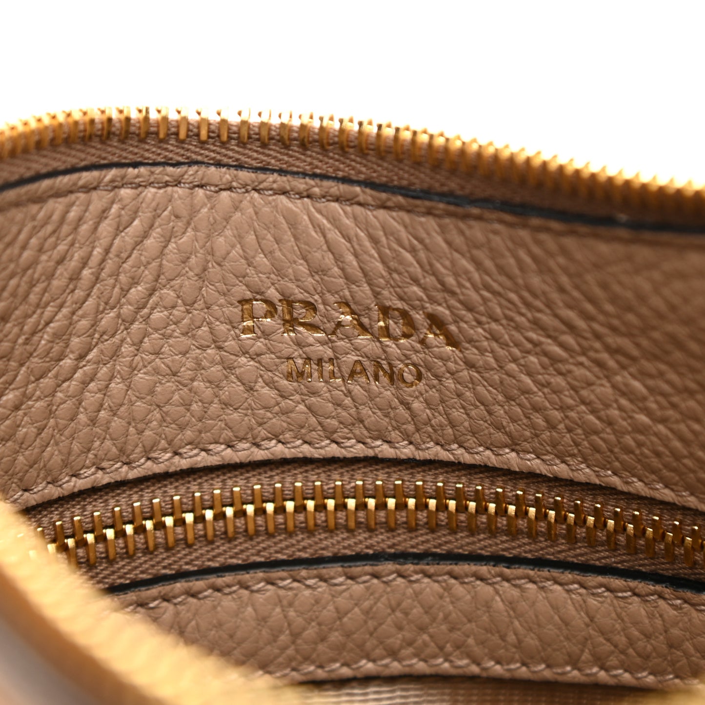 Vitello Phenix Zippered Messenger Hobo Cammeo