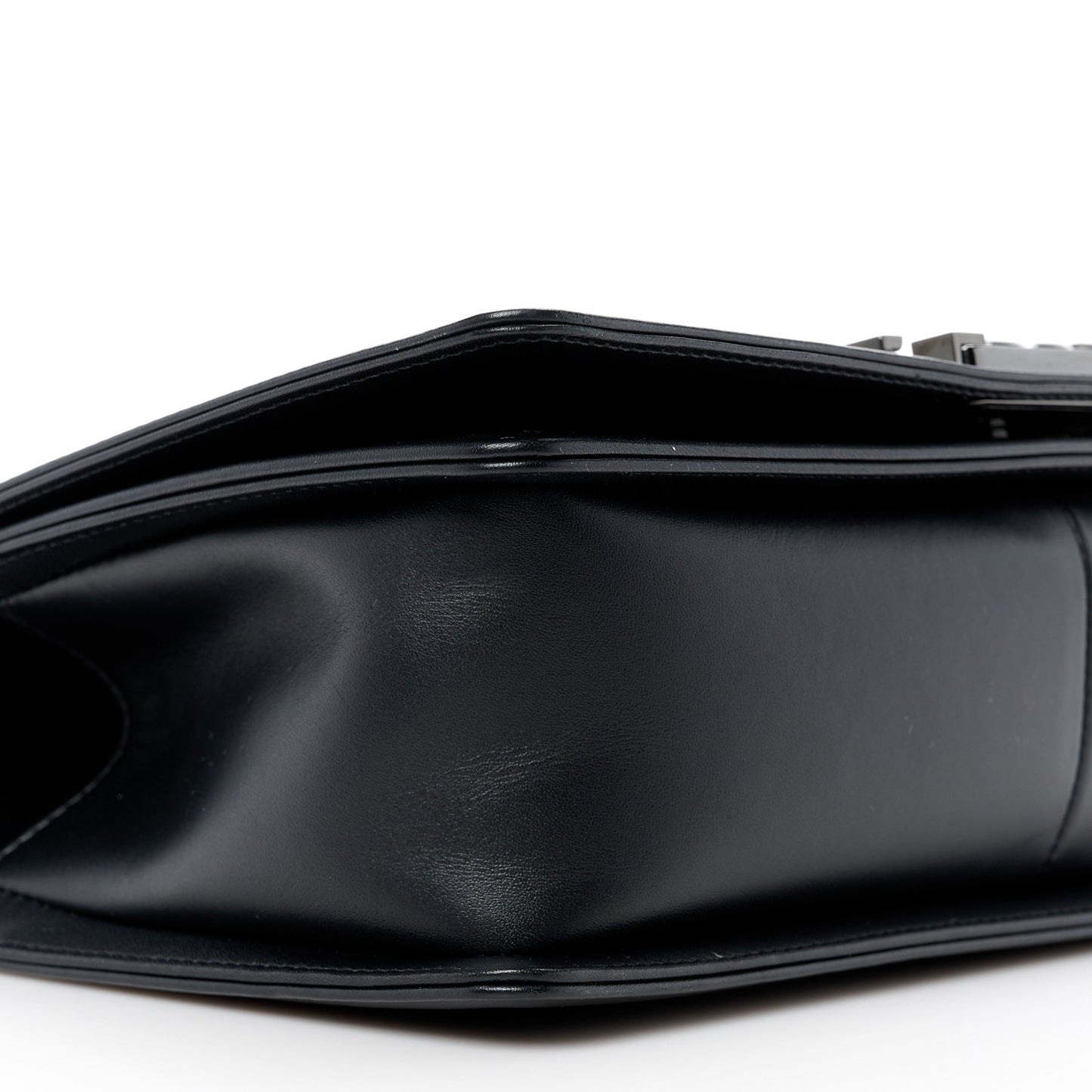 Calfskin Painted Chevron Embossed Medium Boy Flap Black