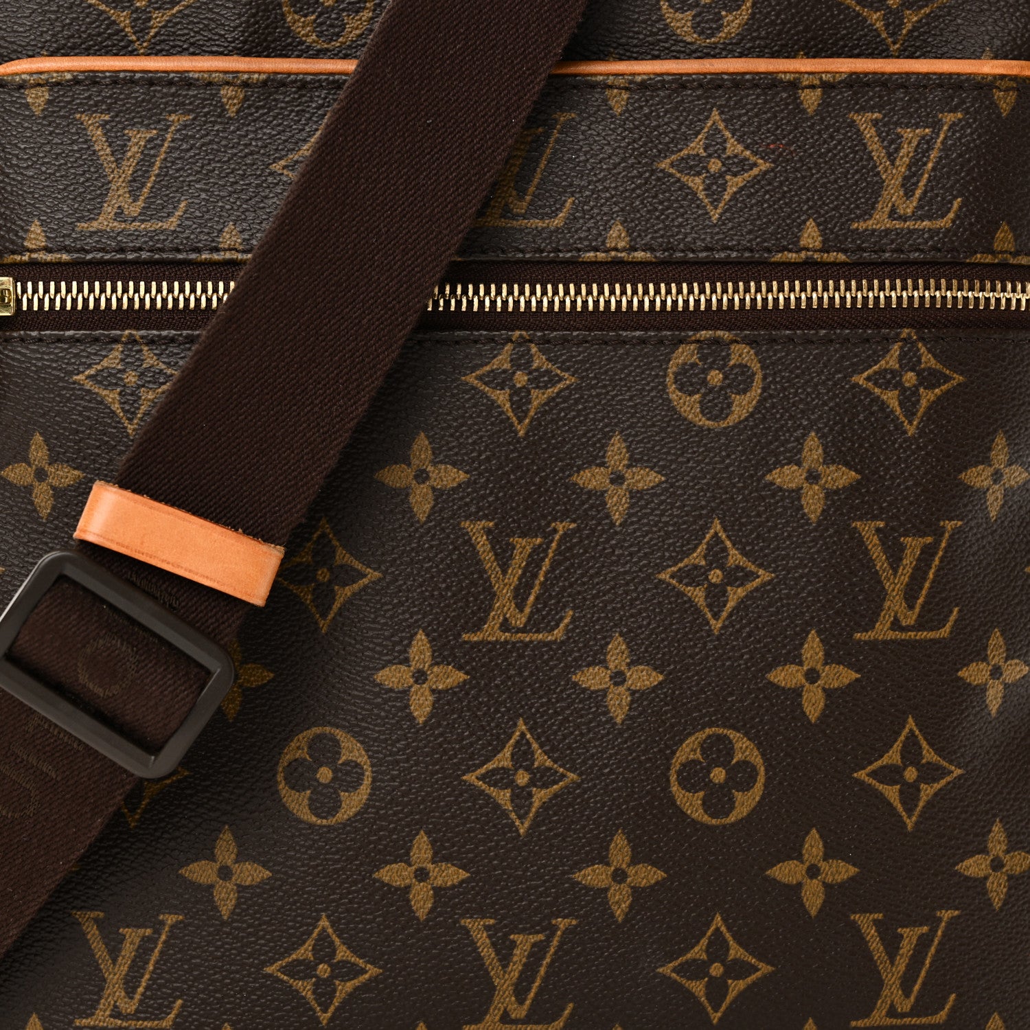 Louis Vuitton Monogram Pochette Valmy 7 of 9