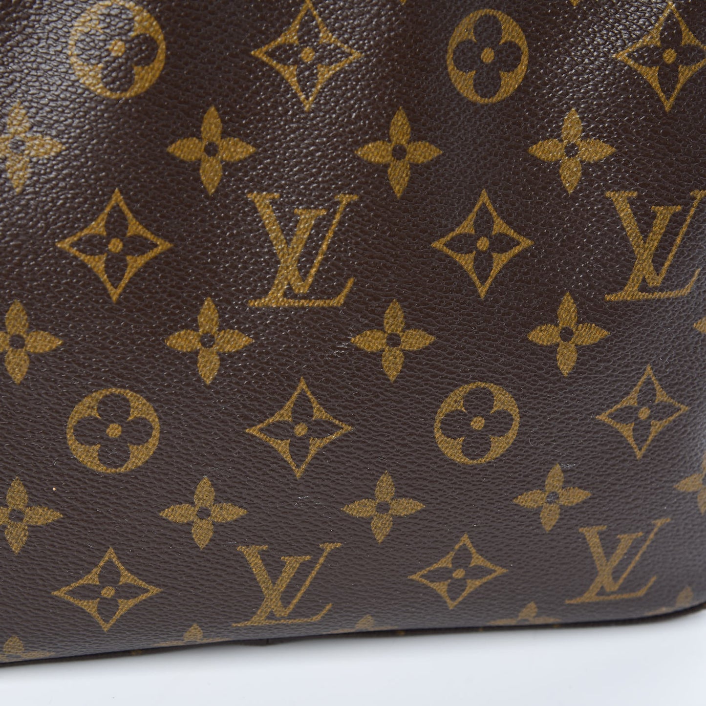 Monogram Looping MM