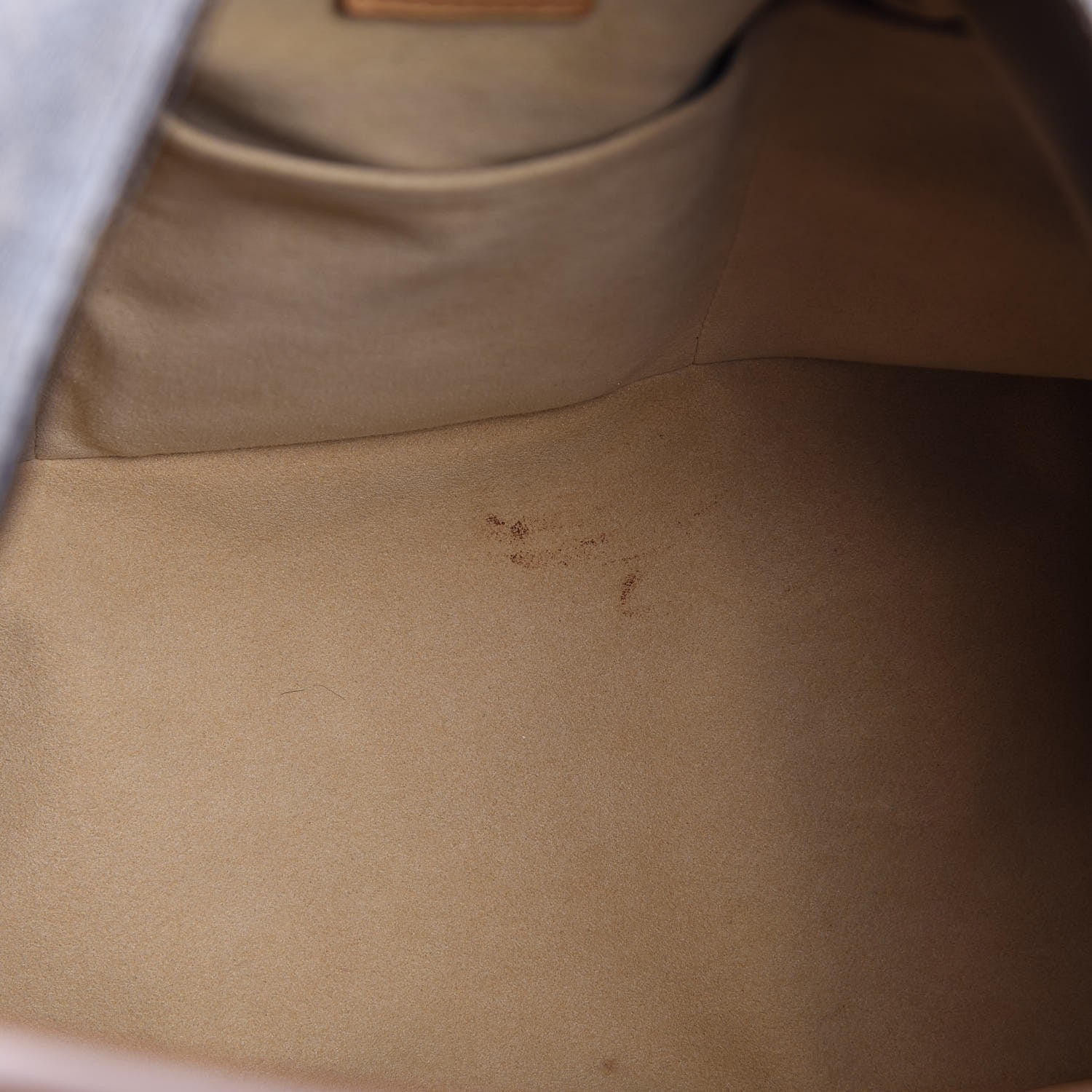 Louis Vuitton Monogram Artsy MM 8 of 12