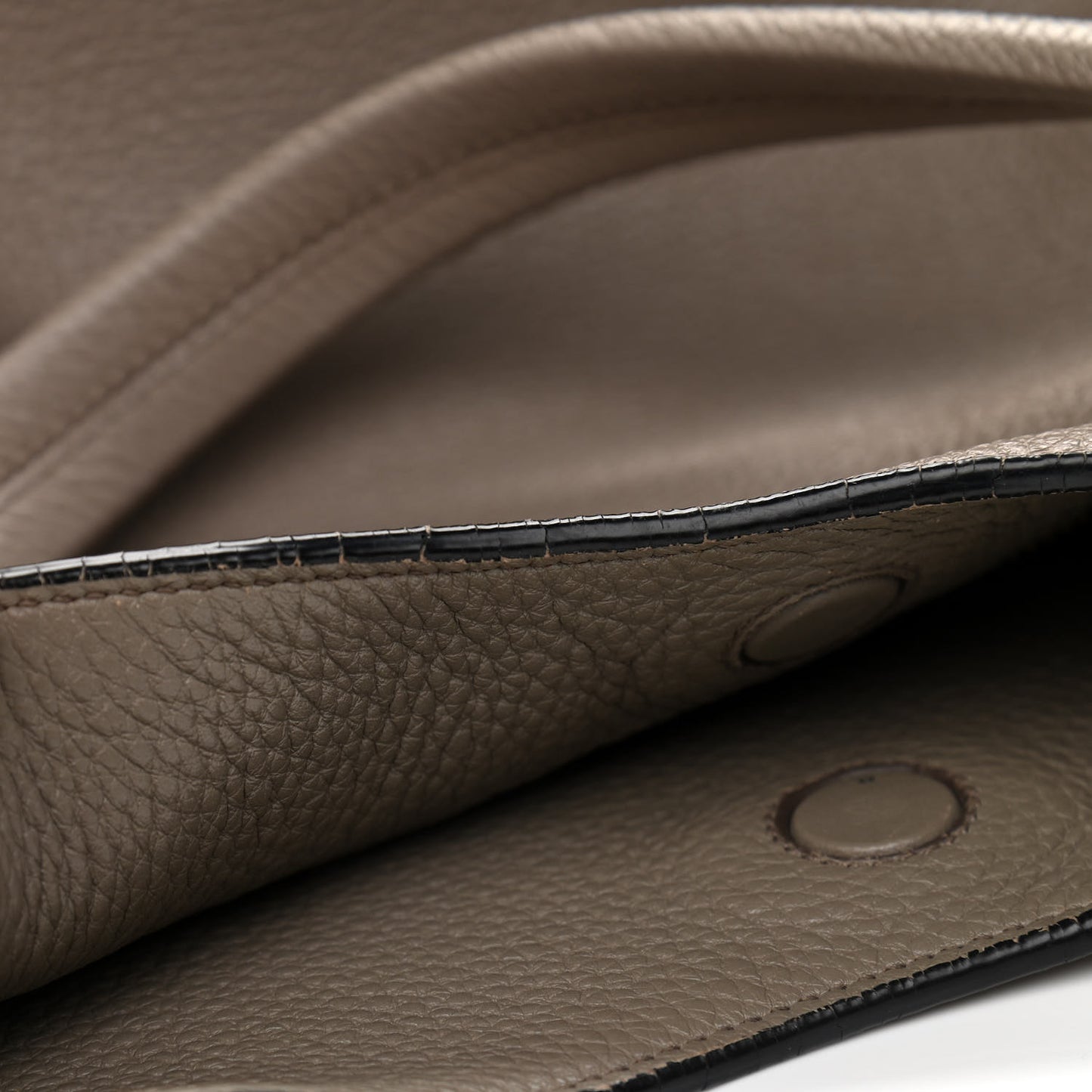 Vitello Phenix Logo Hobo Taupe