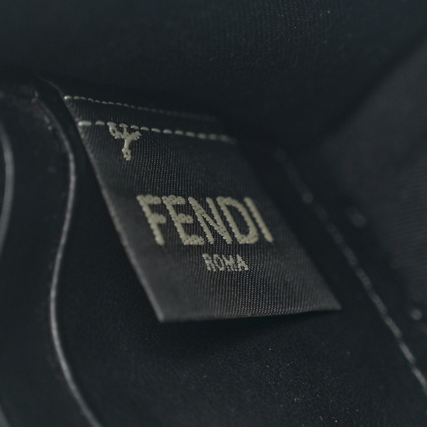 Vitello Cruise F is Fendi Bi-Color FF 1974 Embossed Medium Envelope Wallet On Chain Aspargo Maya Black Maya