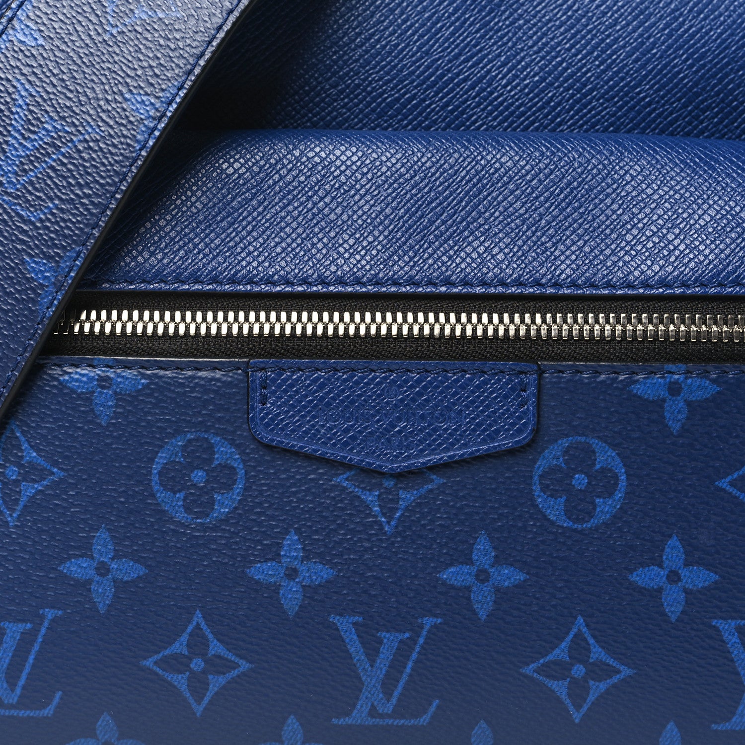 Louis Vuitton Taiga Monogram Outdoor Messenger Cobalt 7 of 9