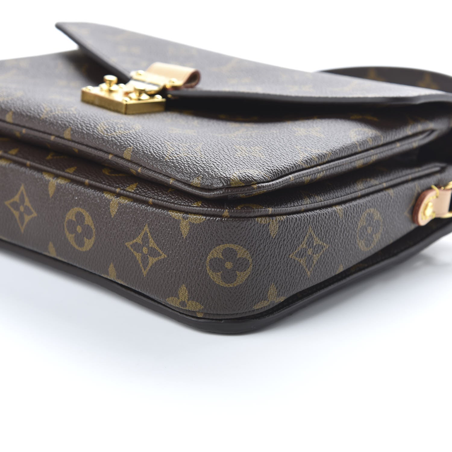Louis Vuitton Monogram Pochette Metis 6 of 9