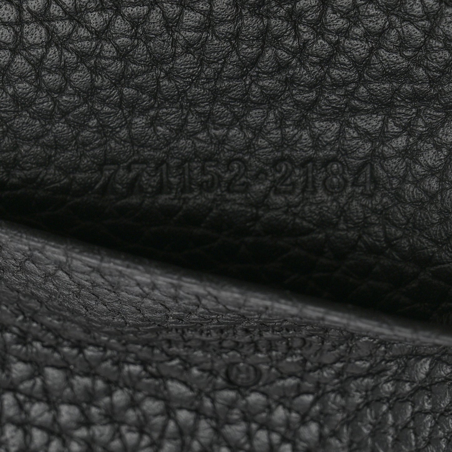 Grained Calfskin Logo Long Card Case Black