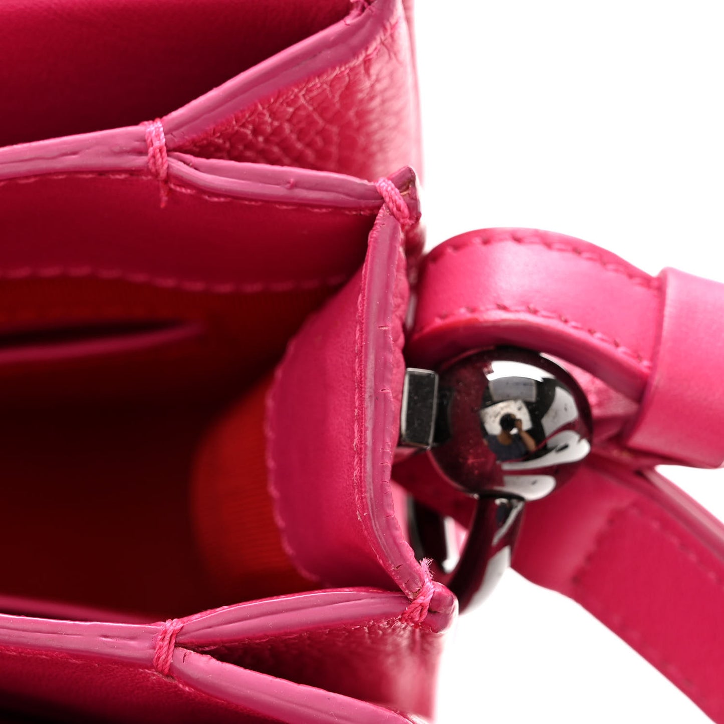 Grained Calfskin Passage Messenger Pink