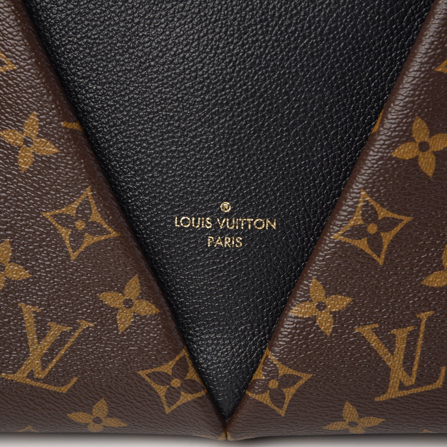 Monogram V Tote BB Black