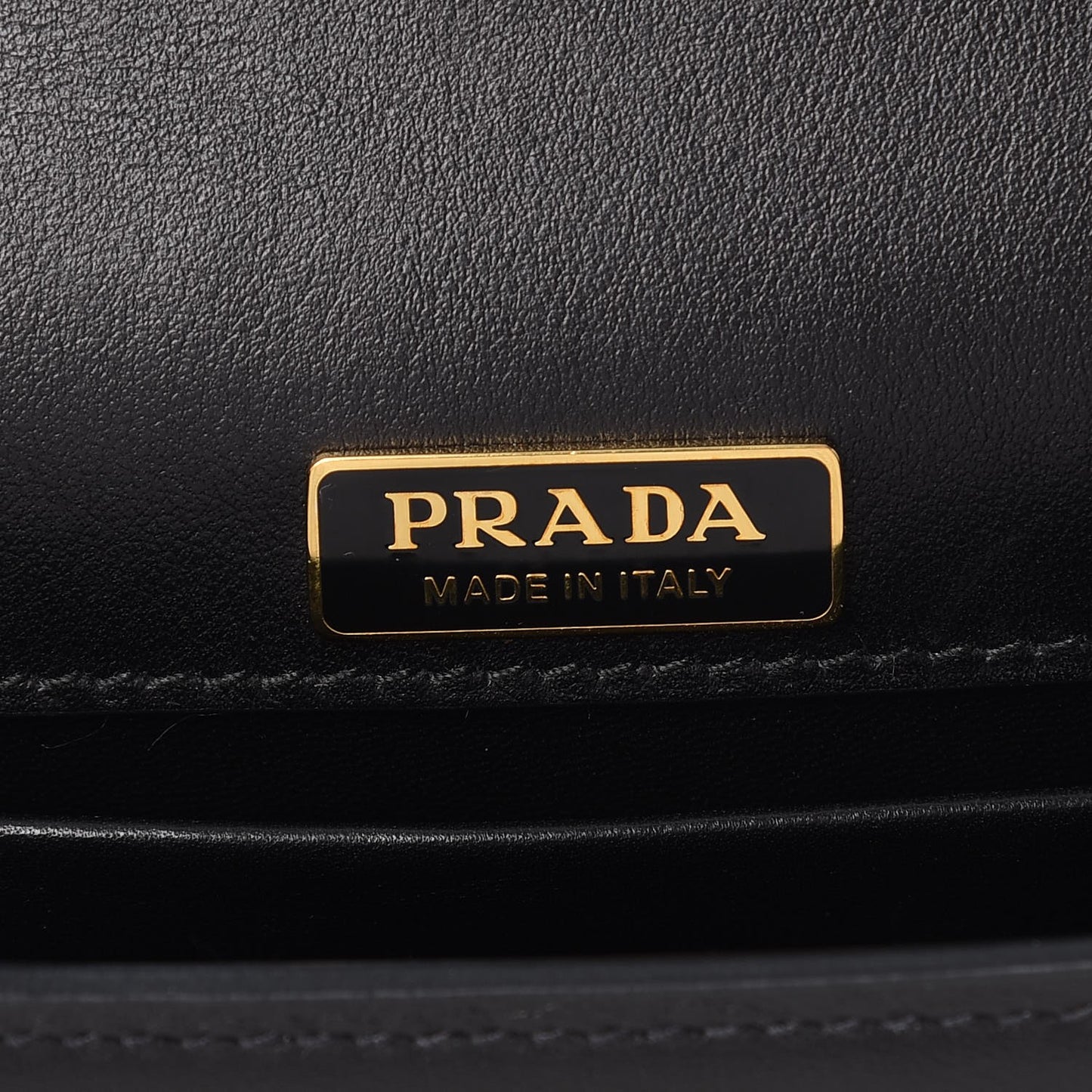 Vitello Antic Soft Logo Pionniere Saddle Bag Black