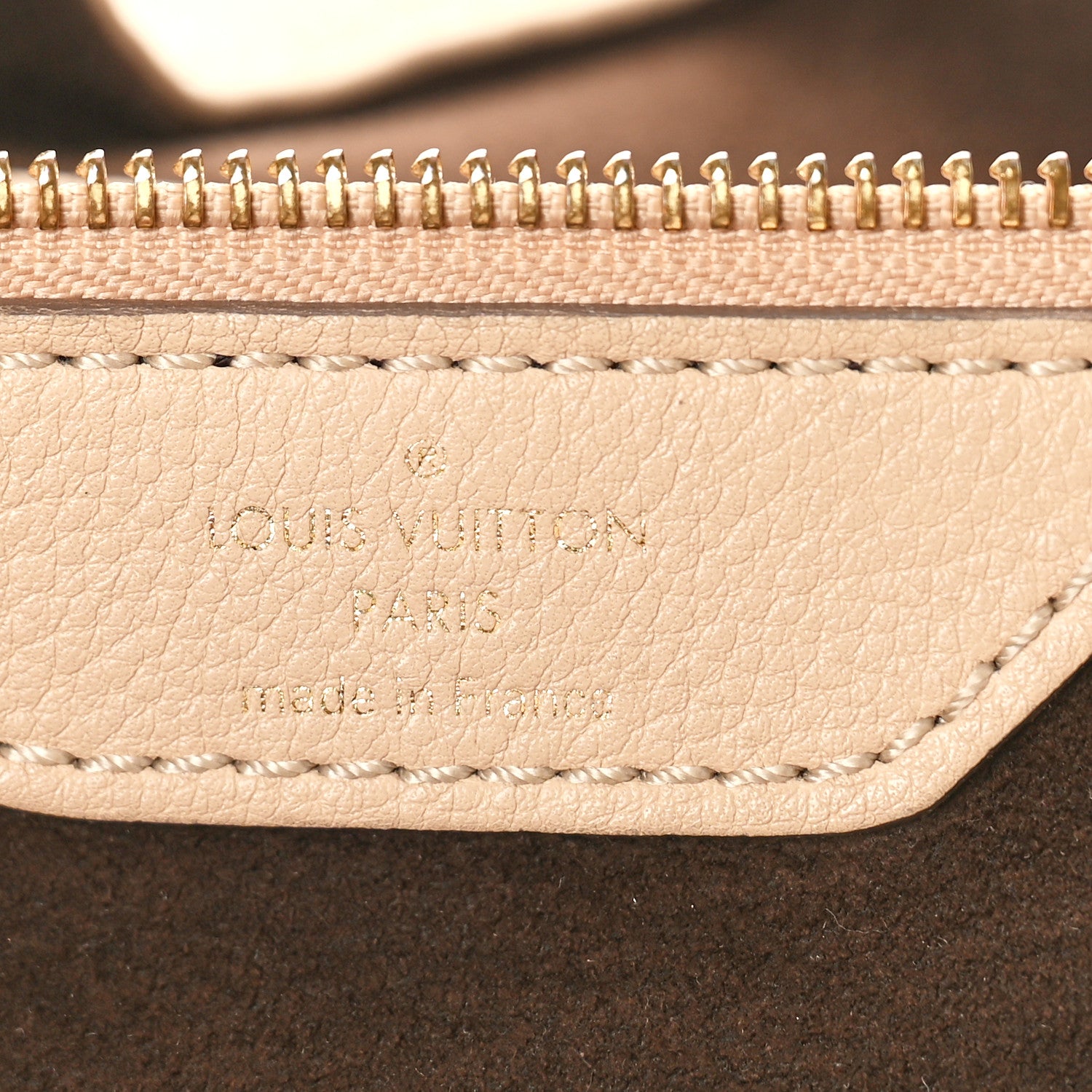 Louis Vuitton Mahina XL Sable 6 of 10