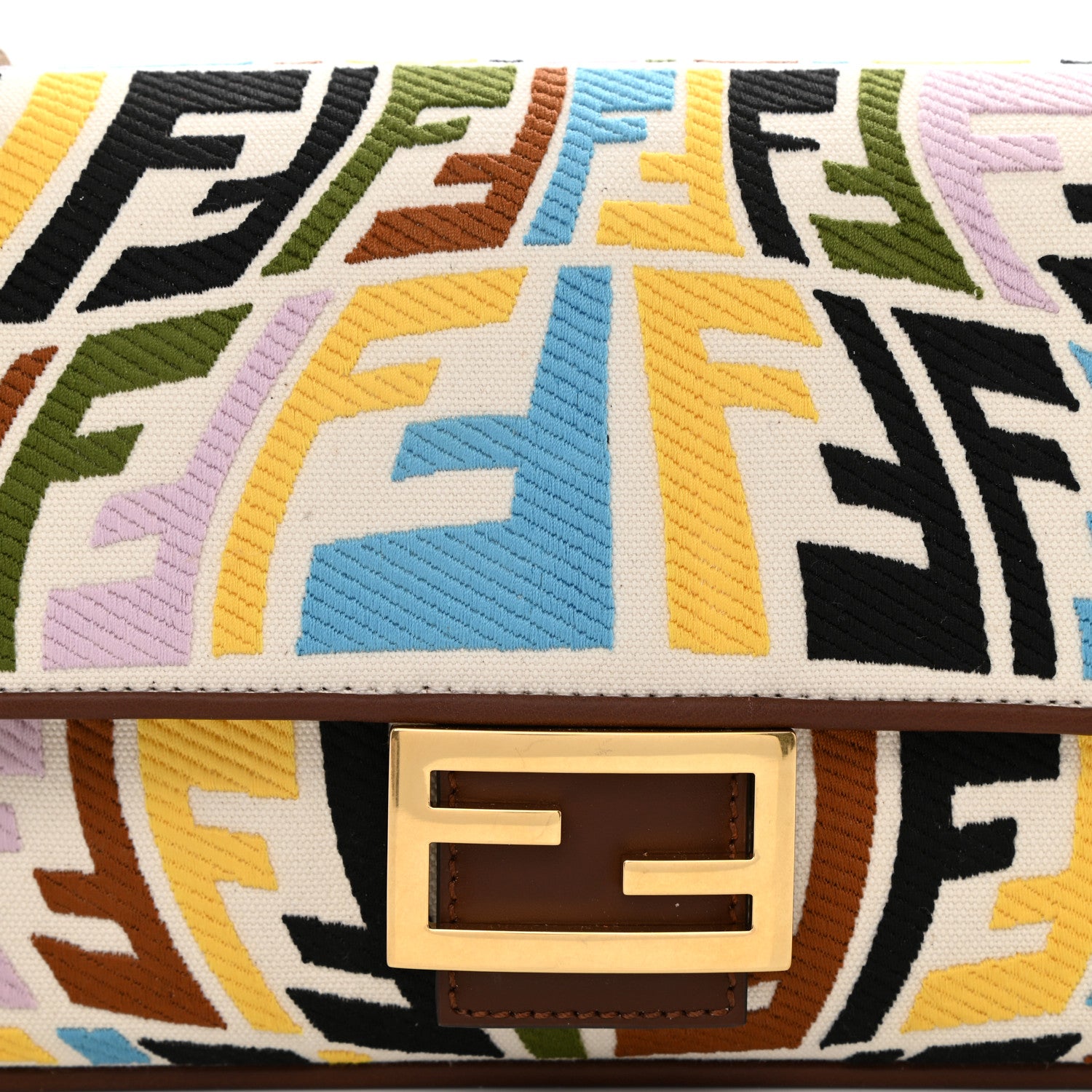 Fendi X SARA COLEMAN Canvas Vitello King Seta FF Fish Eye Embroidered Baguette Grezzo Multicolor Ghianda 9 of 9