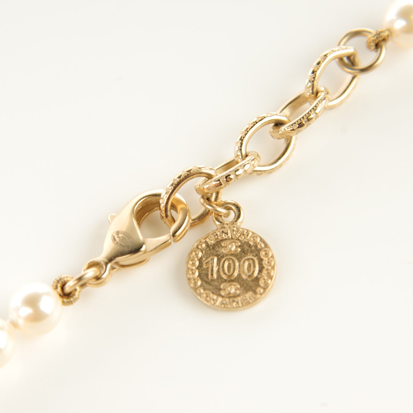 Graduated Pearl CC Long Necklace Gold