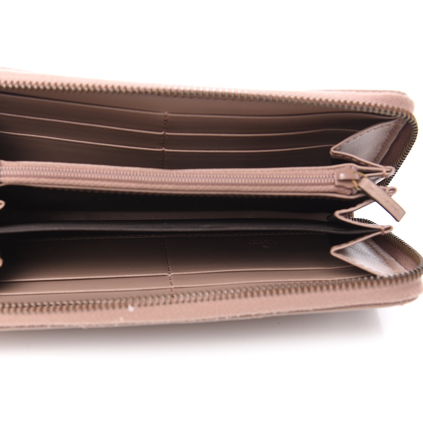 Calfskin Matelasse GG Marmont Zip Around Wallet Porcelain Rose